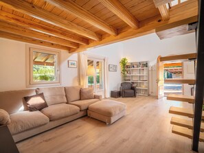 TV - Can Vins by Interhome (Pollença)