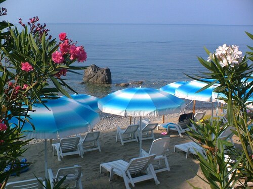 Hydra Club Hotel & Village