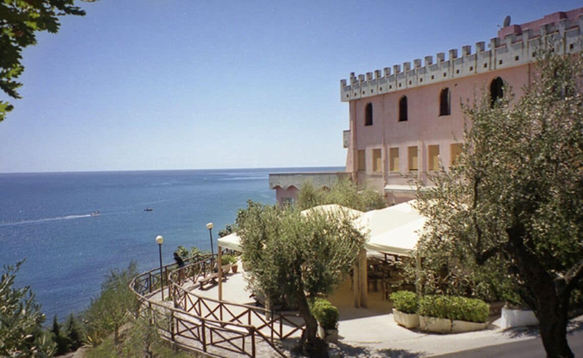 標準洋房, 1 張標準雙人床 | 床單