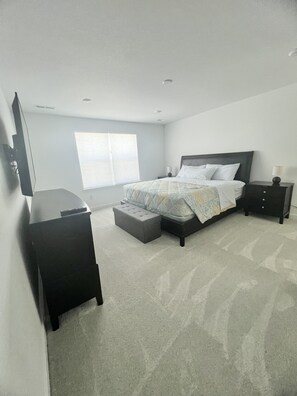 Bügeleisen/Bügelbrett, WLAN, Bettwäsche