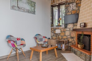 Living room - Souda Bay Cottage (Agios Vasileios)