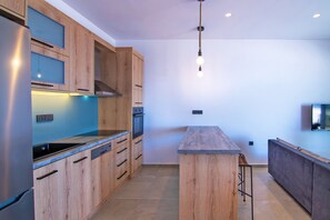 Microwave, dishwasher, coffee/tea maker, high chair - Petasos Villa 1 (Agios Vasileios)