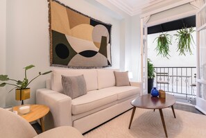 TV - Athens Heart Gem Lux Apartment (Athens)