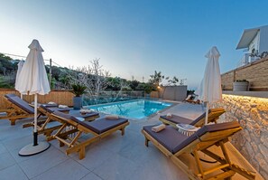 Outdoor pool - Memoria Villa (Rethymno)