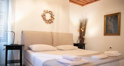 Areopolis Central Apartment