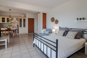 Cunas gratuitas y ropa de cama 