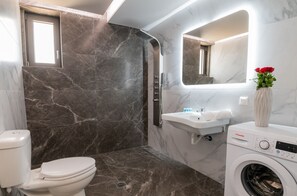 Villa, 6 Bedrooms, Smoking, Pool Access | Bathroom - Destino Villa (Rethymno)