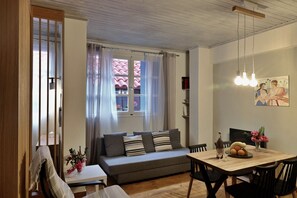 Studio, 1 Bedroom, Smoking, Kitchen | Living room - Helianthi Apartment (Chania)