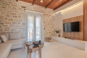 Villa, 3 Bedrooms, Private Pool, Mountain View | Living room - Diktamos Villa (Rethymno)