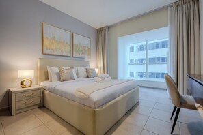 Apartamento Deluxe, balcón, vistas a la ciudad | Sistema de insonorización y wifi gratis