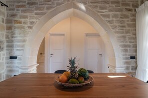 In-room dining - Thyme Villa (Rethymno)