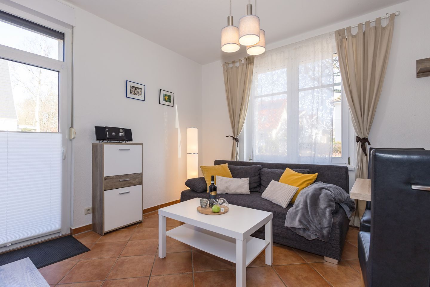 Fernseher, Stereoanlage