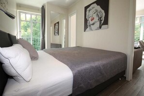 Unclassified image, 2 of 11, button - Linden Palais We 22 - Comfortable stay at the Linden Palais We 22 in (Bad Doberan)