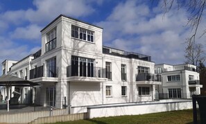 Unclassified image, 3 of 11, button - Linden Palais We 22 - Comfortable stay at the Linden Palais We 22 in (Bad Doberan)