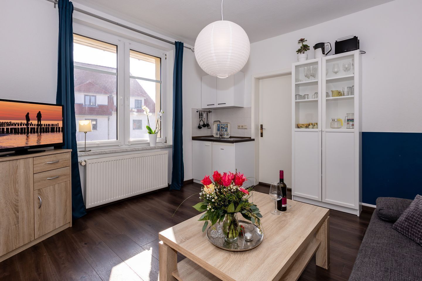 تلفزيون، مشغل دي في دي، تنس طاولة