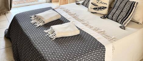 Desk, iron/ironing board, free WiFi, bed sheets