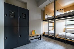 Free WiFi - Popinn International Youth Hostel (Tainan)