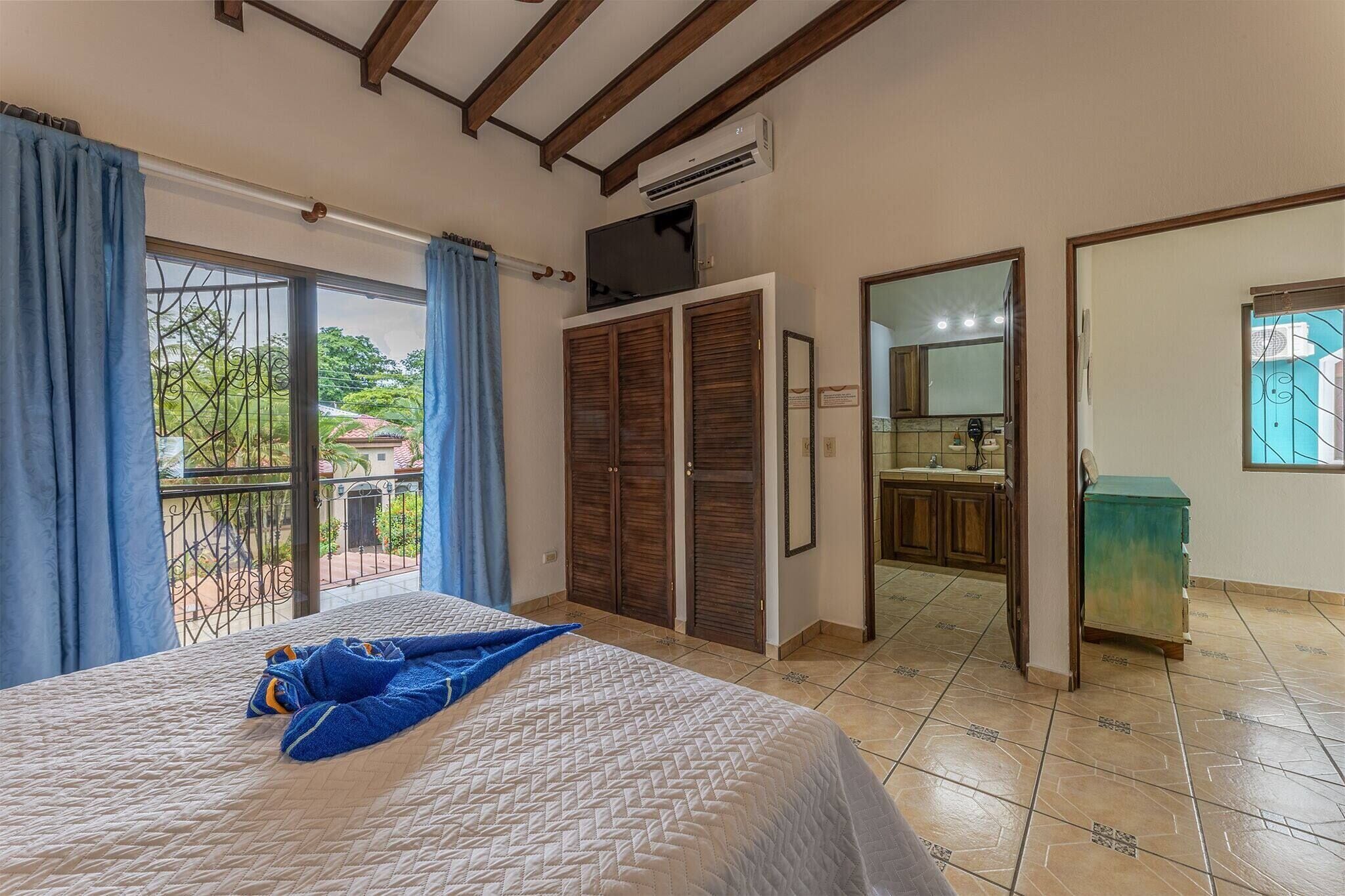 Condo, 2 Bedrooms, Smoking, Balcony | 2 bedrooms