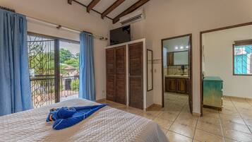 Condo, 2 Bedrooms, Smoking, Balcony | 2 bedrooms