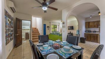 Condo, 2 Bedrooms, Smoking, Balcony | Dining room