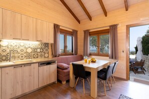 Microwave, dishwasher, coffee/tea maker, high chair - Villa Faragi Sophie (Rethymno)