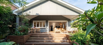 Tranquil & Spacious Parkside Retreat in Willoughby