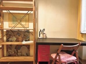 Interior - Private room for female student only, shared with female host Rome Piazza Navona (Roma)