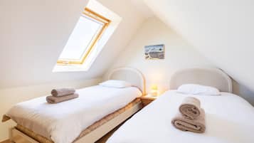 Ferros/tábuas de passar roupa, Wi-Fi, roupa de cama