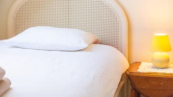 Fer et planche Ă repasser, Wi-Fi, draps fournis