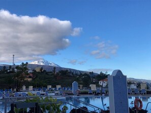 Pool - Luxury apartment with pool and panoramic views. (Santa Ursula)