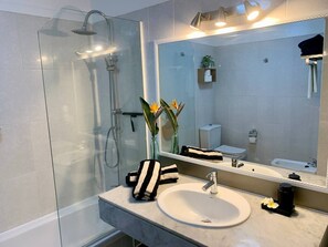Hair dryer, towels - Peaceful oasis with pools and amazing views. (Santa Ursula)