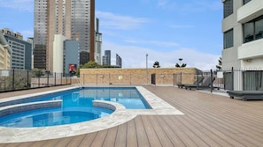 Pool - River View Sanctuary - Walk to CBD & South Bank (Brisbane City)