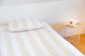 熨斗/熨衣板、WiFi、床单
