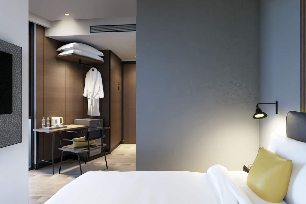 家庭雙人房 | 房內夾萬、書桌、遮光窗簾/窗簾、免費 Wi-Fi