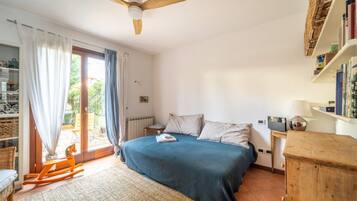 2 camere, ferro/asse da stiro
