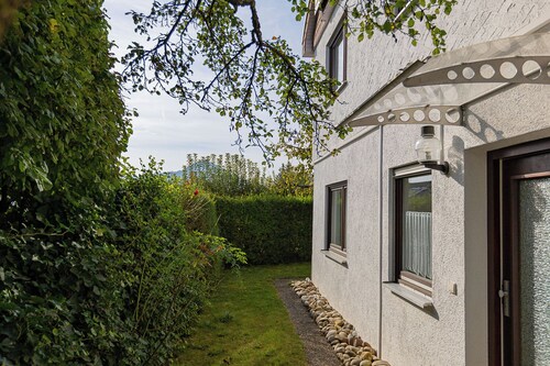 Vacation apartment Reutlingen-Sondelfingen: cozy, clean, hospitable, quiet