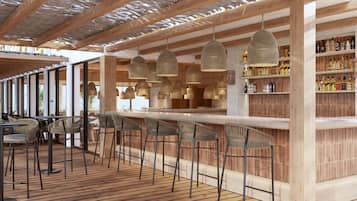 2 bars/lounges