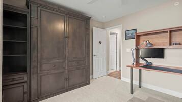 Condo, Multiple Beds, Balcony (Lakeside Haven) | Interior