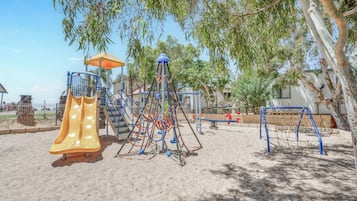 Children’s play area – outdoor