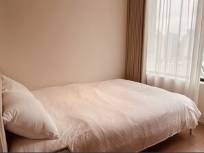 Dobbeltrom – superior, byutsikt | Wi-fi (inkludert)