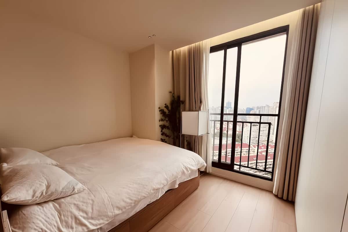 Junior Double Room, City View | Free WiFi