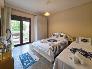 Tabla de planchar con plancha, wifi y ropa de cama 