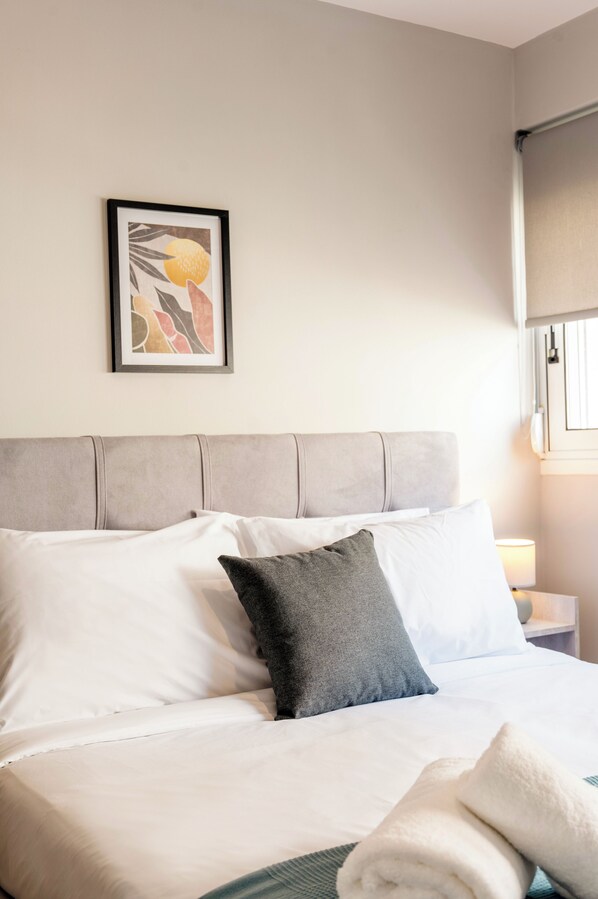 Classic Apartment, Balcony | Blackout drapes, soundproofing, iron/ironing board, free WiFi