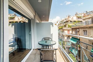 Balcony - Kali 56 (Athens)