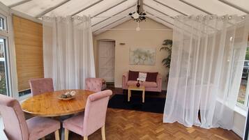 Superior Suite | Living area