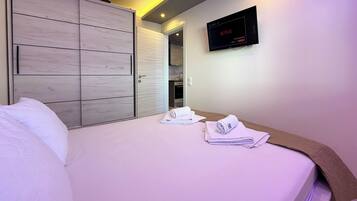 Bügeleisen/Bügelbrett, WLAN, Bettwäsche