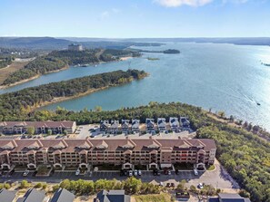 Exterior - The Lakeview Penthouse 10ppl (Branson)