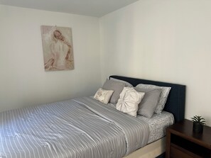 2 Schlafzimmer, Bügeleisen/Bügelbrett, WLAN, Bettwäsche