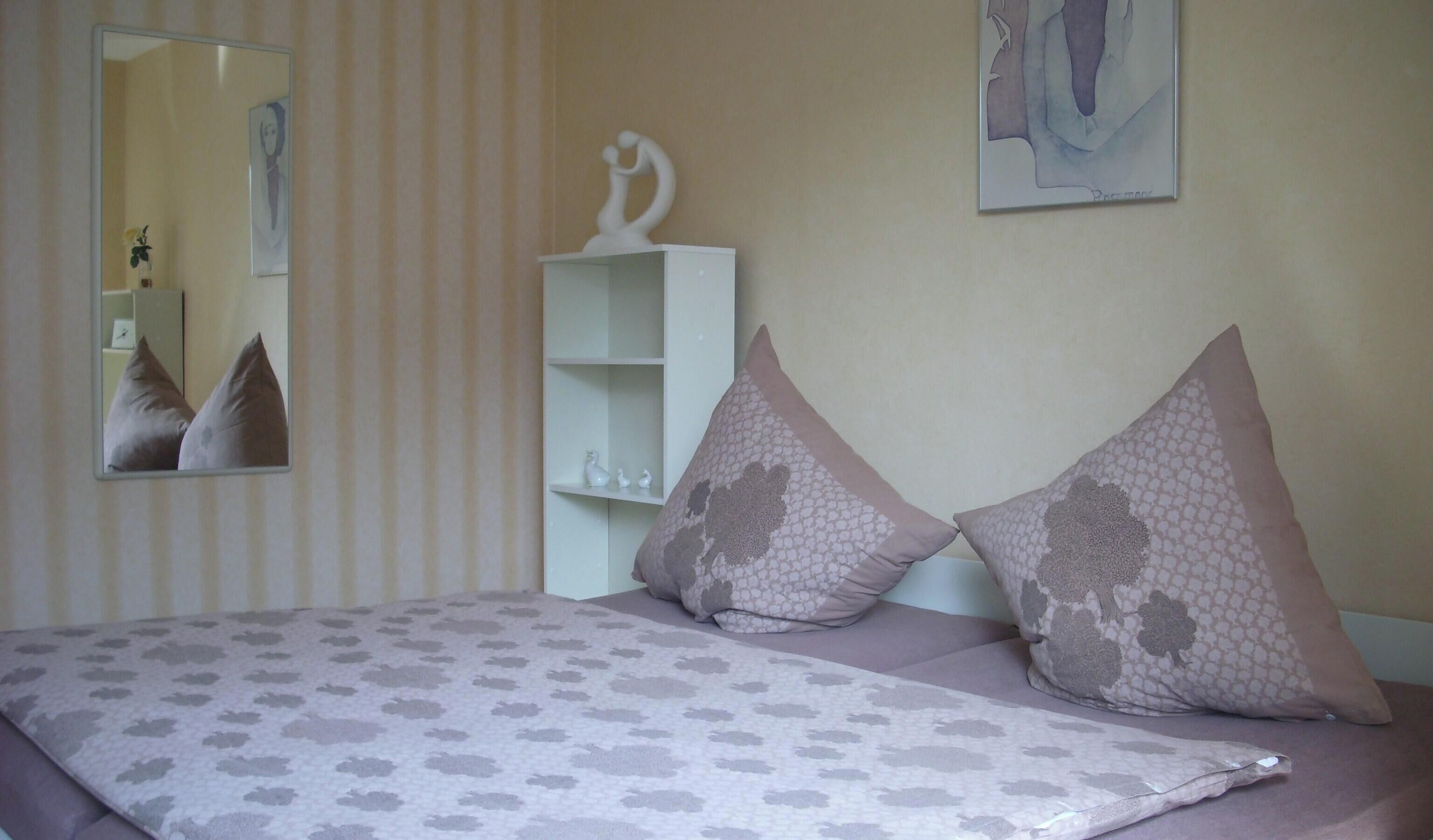 Iron/ironing board, WiFi