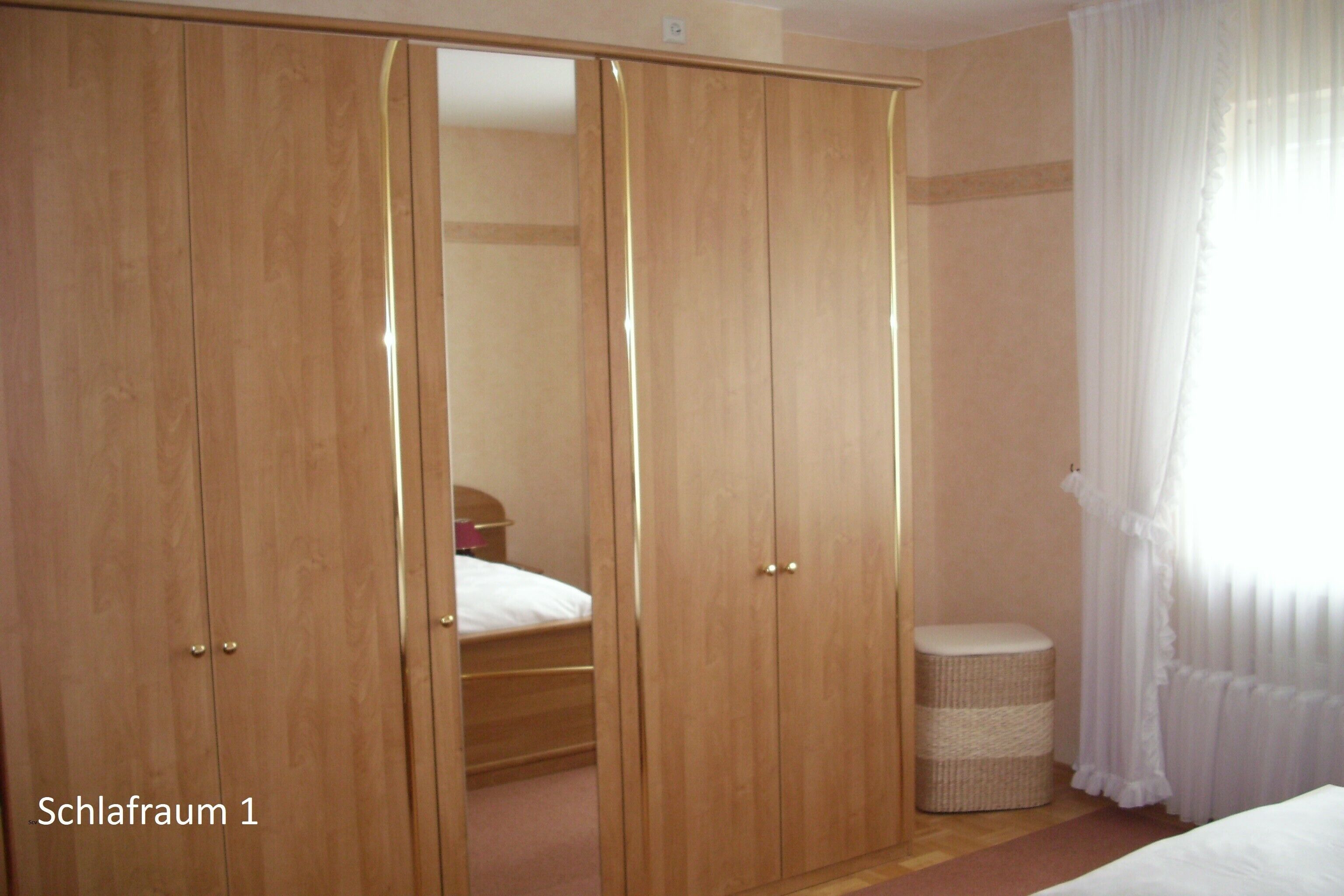 Iron/ironing board, WiFi